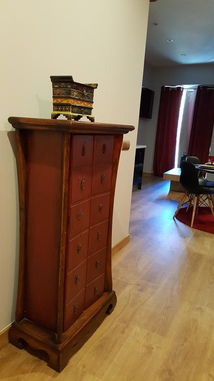 Apartment Art
